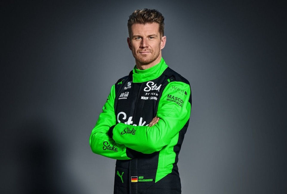 包含索伯车队轻取红牛车队，皮亚斯特里统治全场的词条