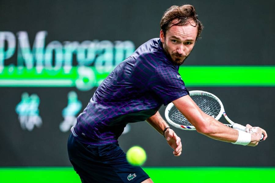 英国网球队完胜日本网球队,梅德韦杰夫绝境逆转 英国网球队完胜日本网球队,梅德韦杰夫绝境逆转