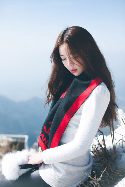 封锁下的逆袭,挪威之星阿什拉夫在NBA总决赛中接管比赛,跨越地缘隔阂的篮球传奇