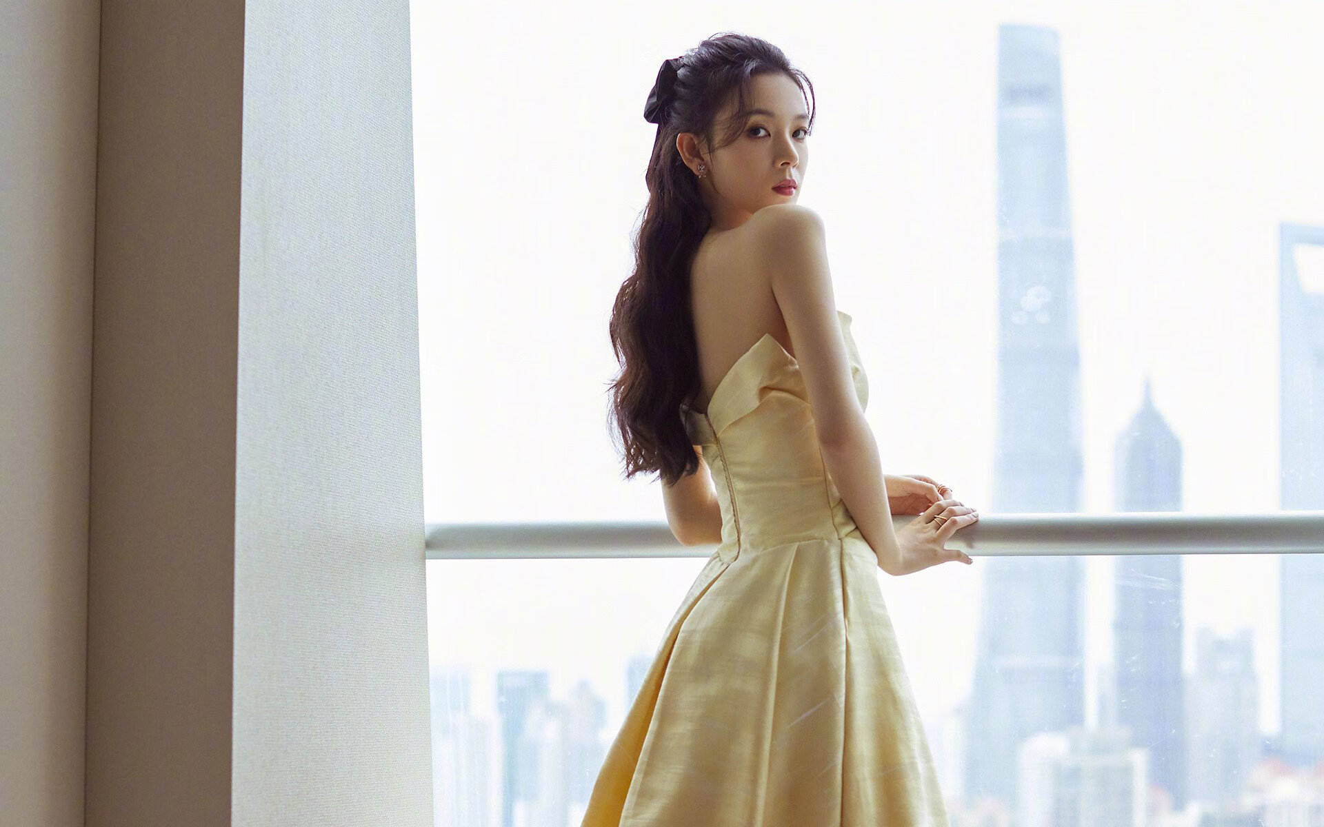 赛道与绿茵的共鸣，F1街道赛焦点战与阿森纳斩落伊朗的跨界启示